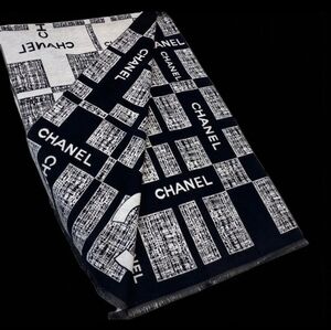 CC Fashion Cashmere And Silk Blanket Scarf NEW With Bag